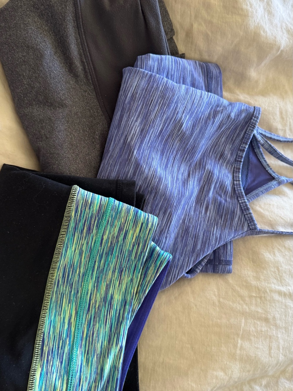 Lululemon lot of 3 Blue, Leggings , shorts and Tank Set size 10-12
